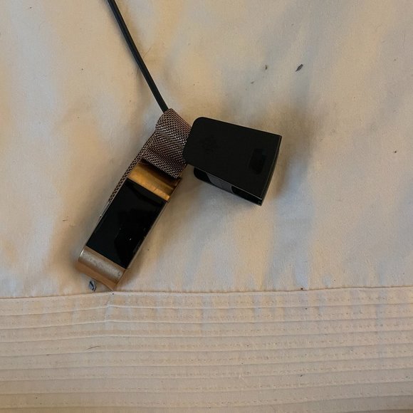 charging a juul Juul Charger For Sale JUUL Slide Charger in Multiple Color Options – Vape  Vet Store Stabilizer/support for JUUL Charger main image 0